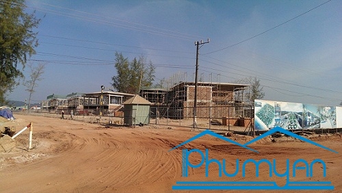 Thi-cong-vi-keo-thep-trong-luong-nhe-resort-Phu-Quoc
