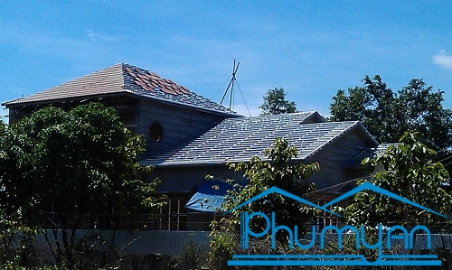 thi-cong-mai-ngoi-khung-thep-binh-thuan