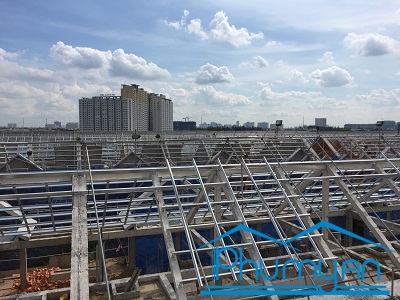 Cung-cap-lap-dung-khung-keo-thep-mai-trong-luong-nhe-du-an-exim-quan-9